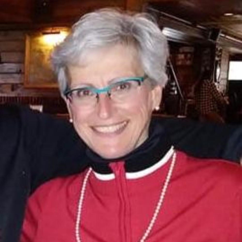 Meet your Posher, Carolyn